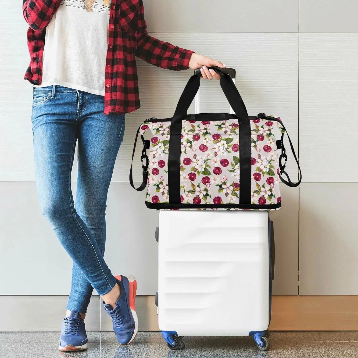 ALAZA Cherry Flowers and Cherry Berries Gym Bag Sports Duffel Bag with Shoes Compartment, Overnight Weekender Travel Tote Bag for Women Men Trip College