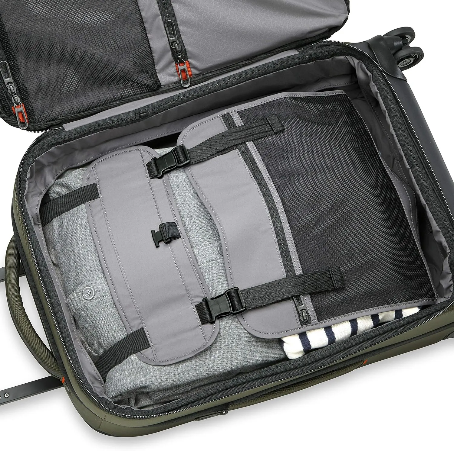 Briggs & Riley Domestic 22" Carry On Expandable Spinner - Luggage for Travel, Suitcases with Wheels, Softside Rolling Bag for Men & Women, Self-Repairing Zipper - ZDX Collection, Hunter