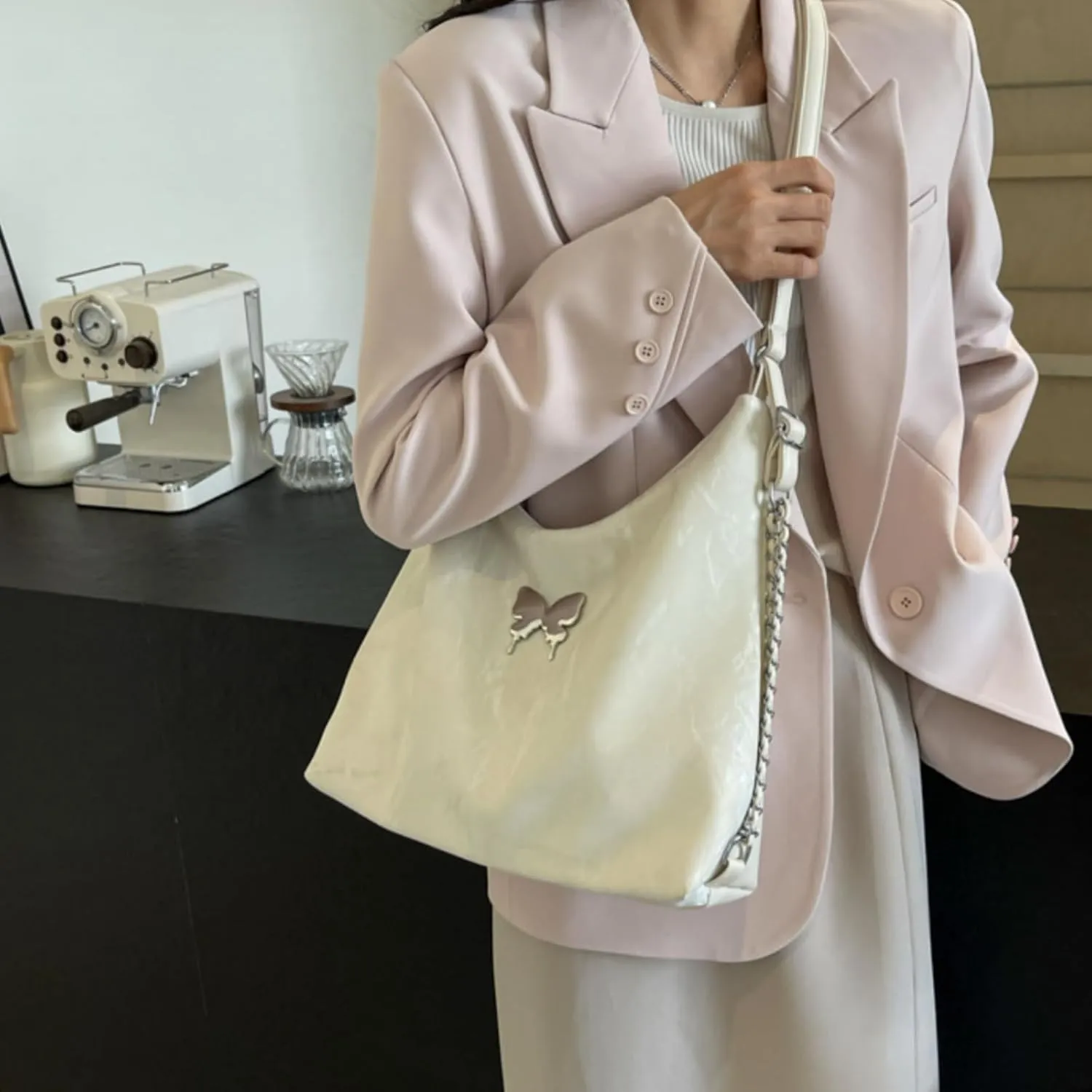 Butterfly Chic Tote Bag - Large Capacity Commuter Chain Shoulder Bag with Adjustable shoulder strap,Lockable Closure