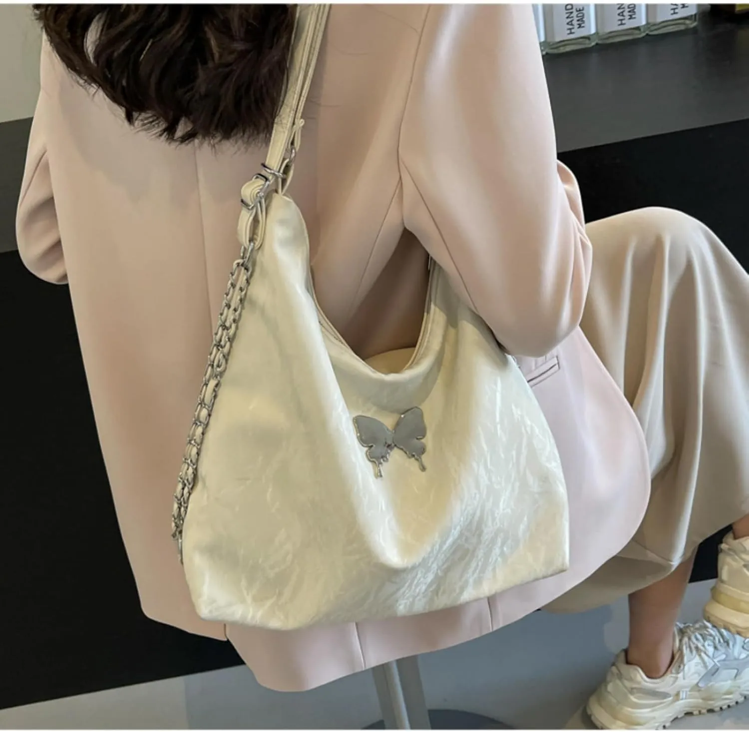 Butterfly Chic Tote Bag - Large Capacity Commuter Chain Shoulder Bag with Adjustable shoulder strap,Lockable Closure