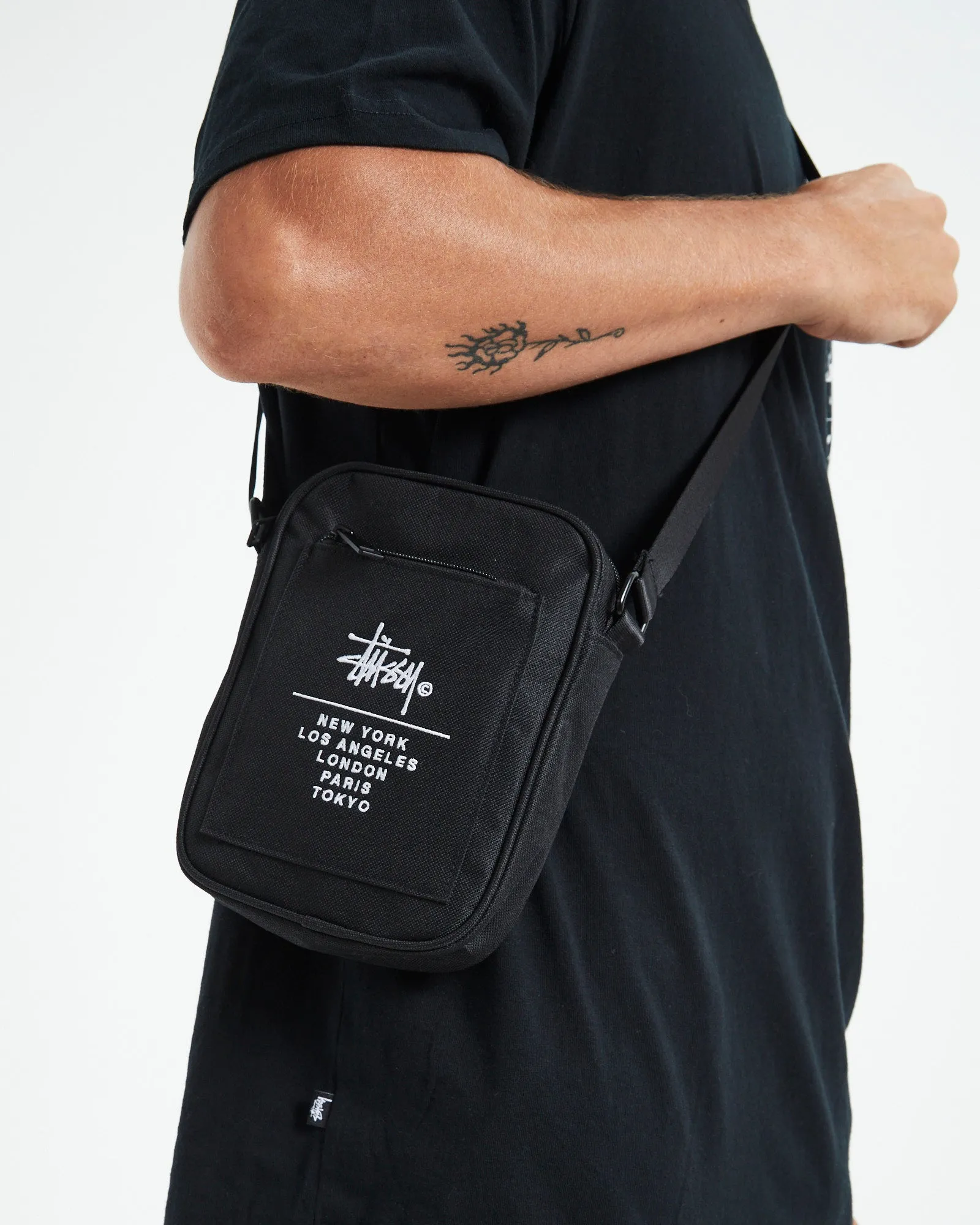 City Stack Messenger Bag Black