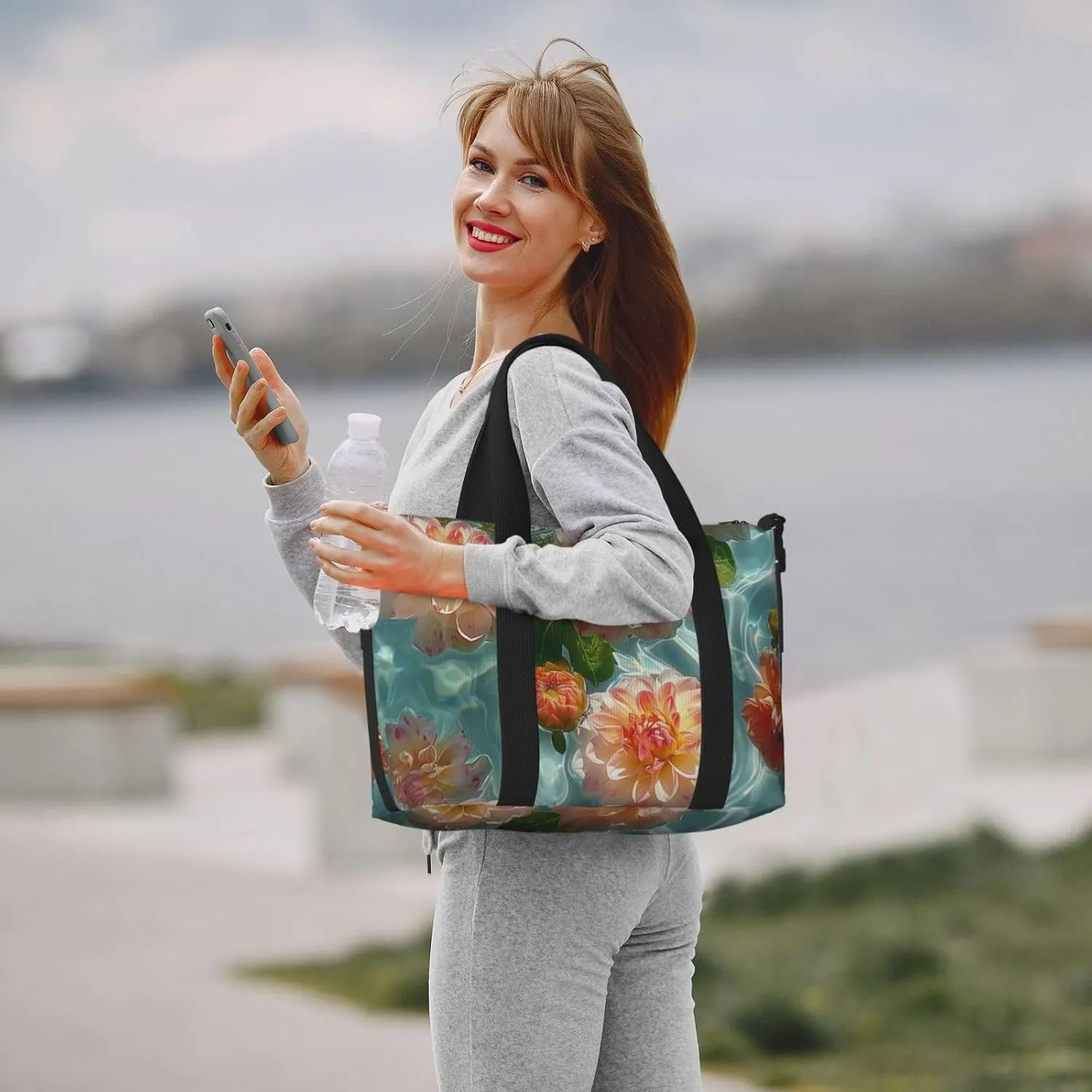 dahlias water print Travel Duffel Bag, Sports Tote Gym Bag, Swim Pool Bag Large Shoulder Tote Bag for Beach Weekender
