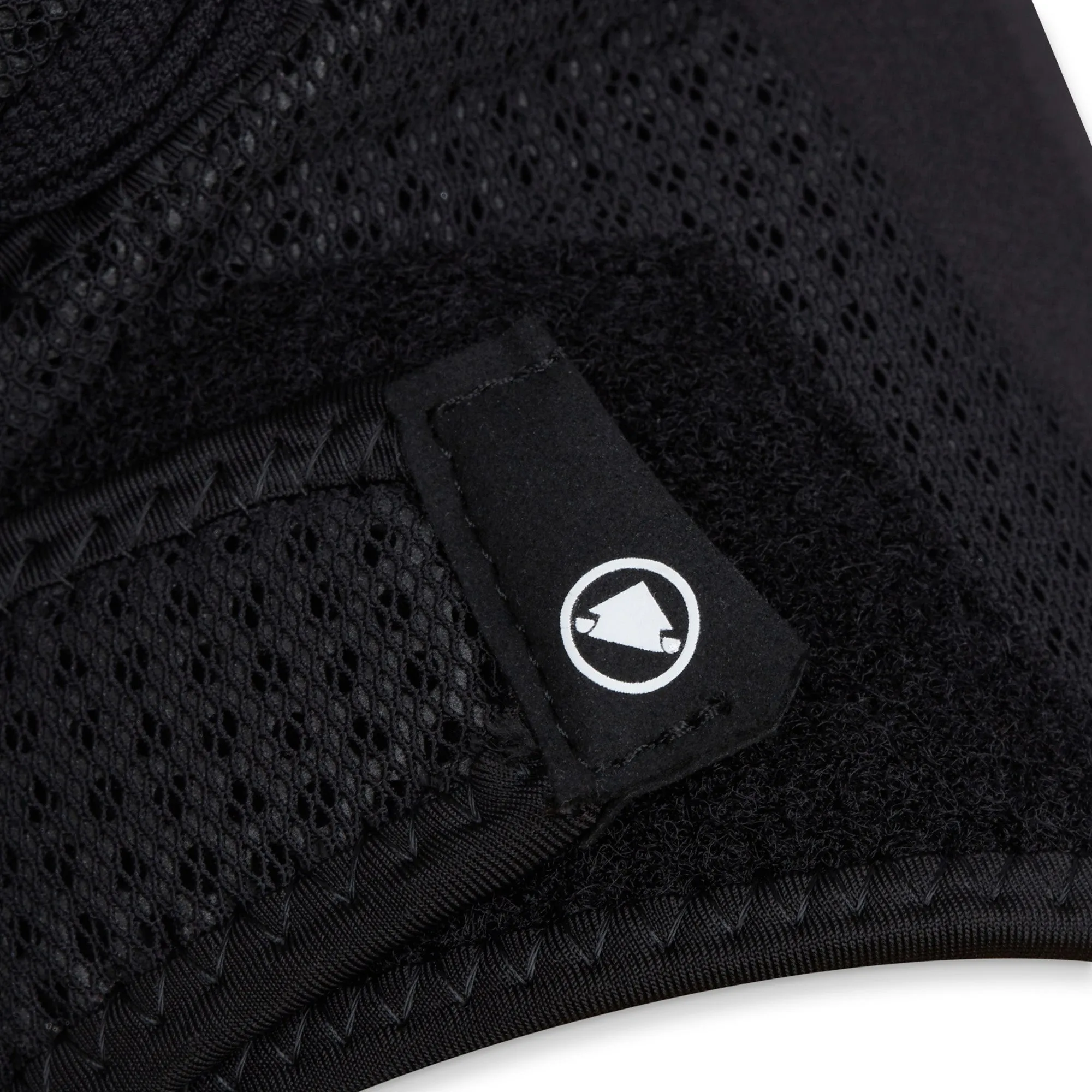 Endura SingleTrack Cycling Knee Guards - Black