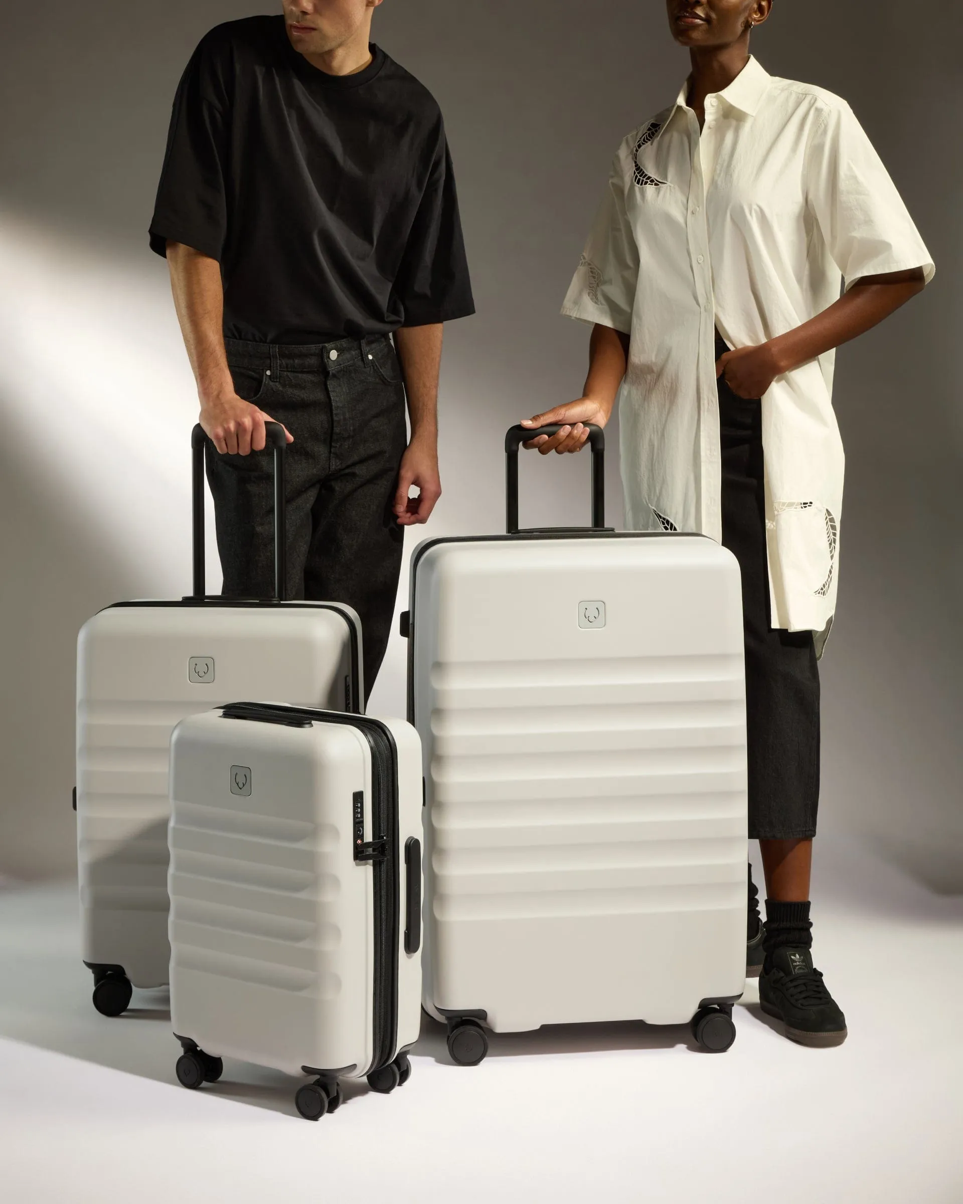 Expandable Cabin Suitcase Set in Taupe - Icon Stripe