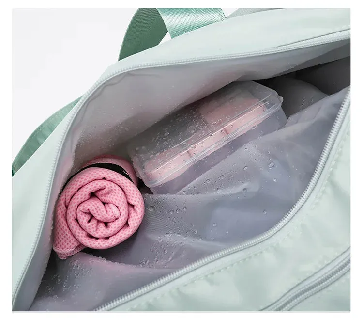 Flex Appeal™ Small Duffle