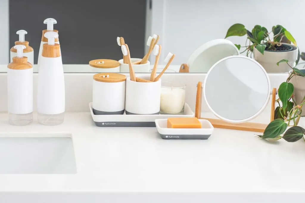 Full Circle Keep Tray Love Organizer