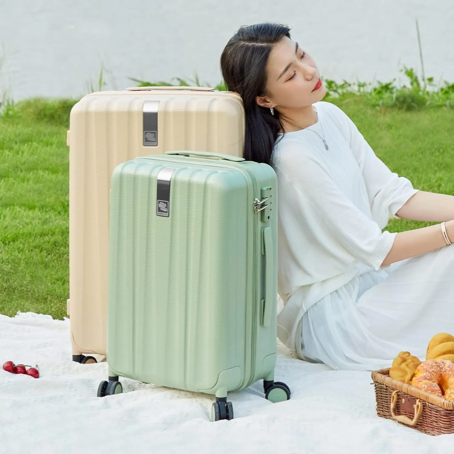 Hanke 20 Inch Carry On Luggage 22x14x9 Airline Approved Lightweight PC Hard Shell Suitcases with Wheels Travel Luggage Rolling Suitcase Travel Luggage Bag for Weekender(Bamboo Green)