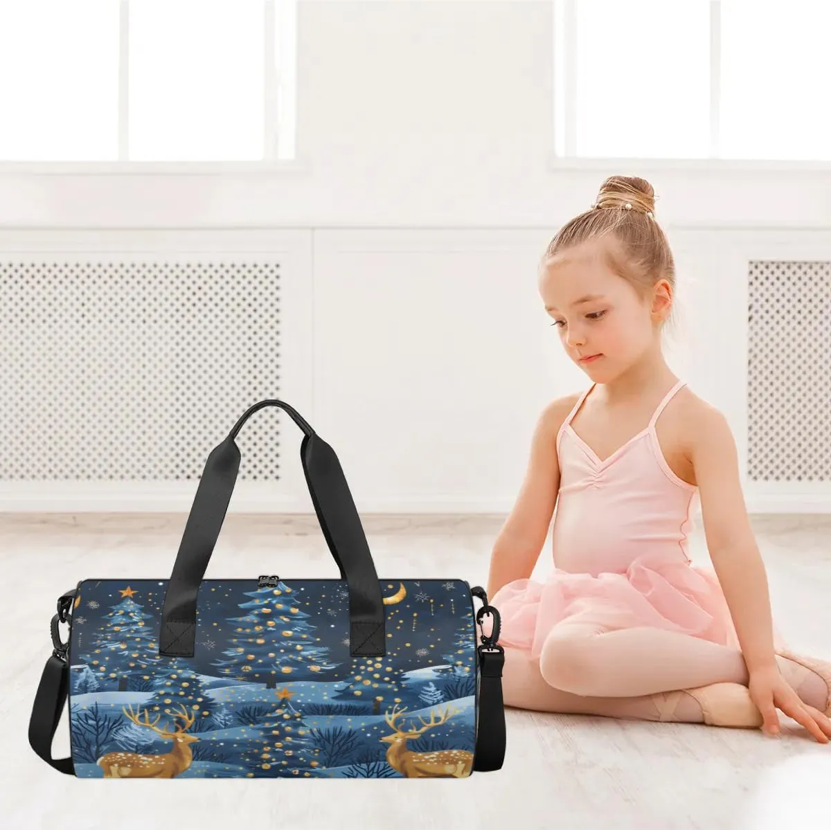 Lightweight Travel Duffle Bag Christmas Deer Trees Gym Bag for Women Men Stylish Small Duffle Bag for Fitness Yoga Travel Overnight Sport