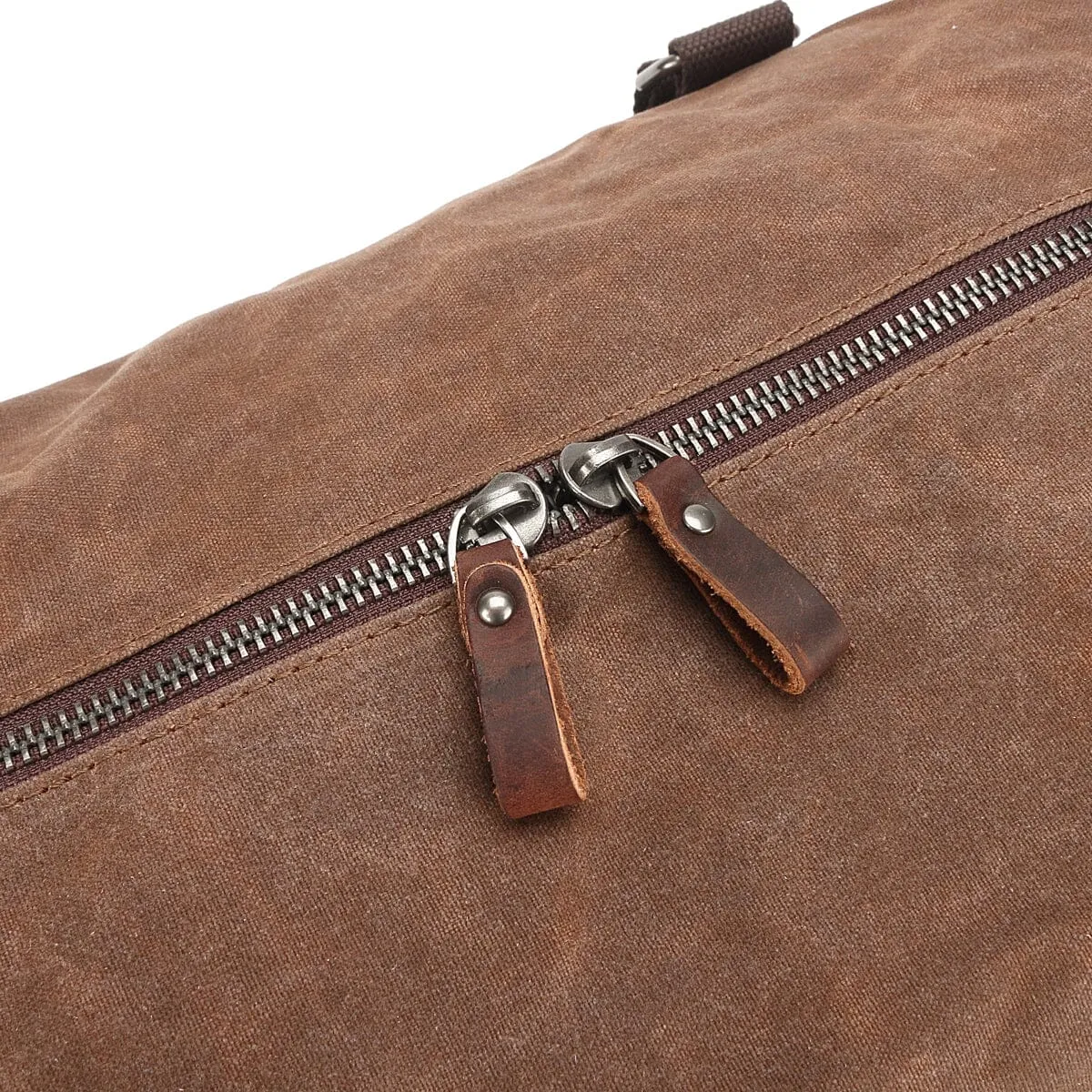 Men's Canvas Duffle Bag: Vintage Charm Meets Modern Utility