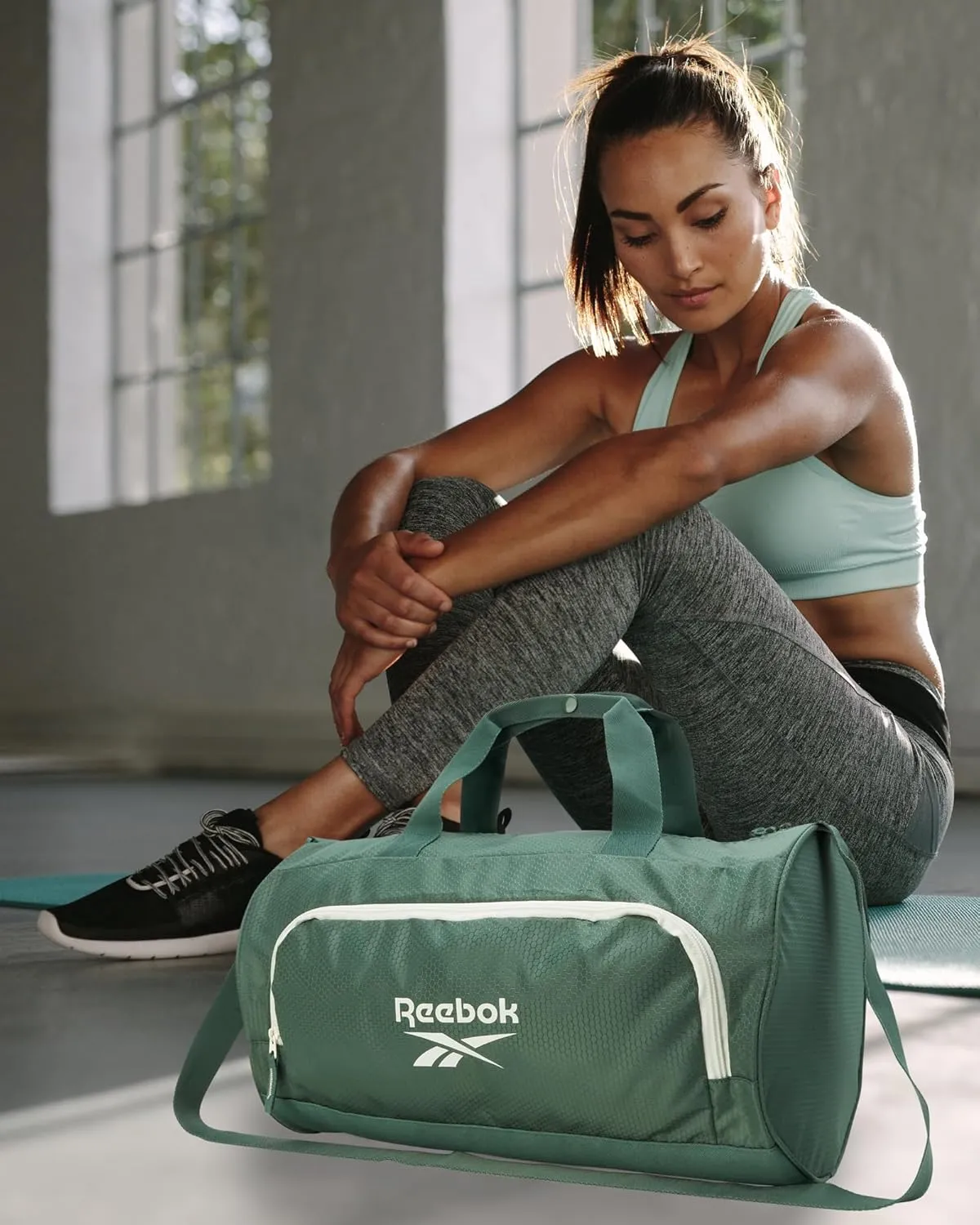 Reebok Duffle Bag - Unisex Lightweight Gym, Sports and Travel Carry On Weekender Bag for Men and Women, Size One Size, Solange Green