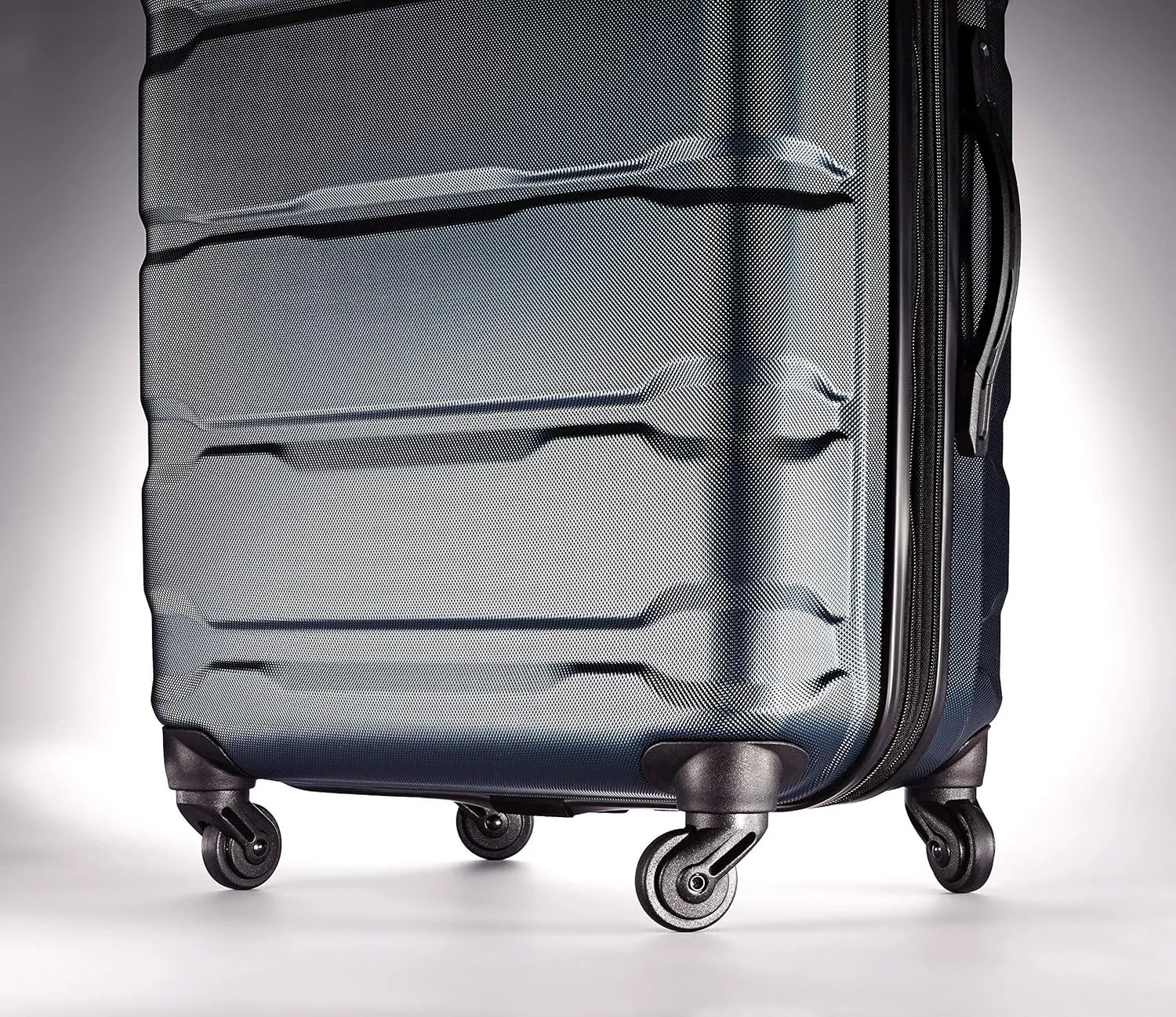 Samsonite Omni PC Hardside Expandable Luggage with Spinner Wheels, Navy, Carry-On 20-Inch