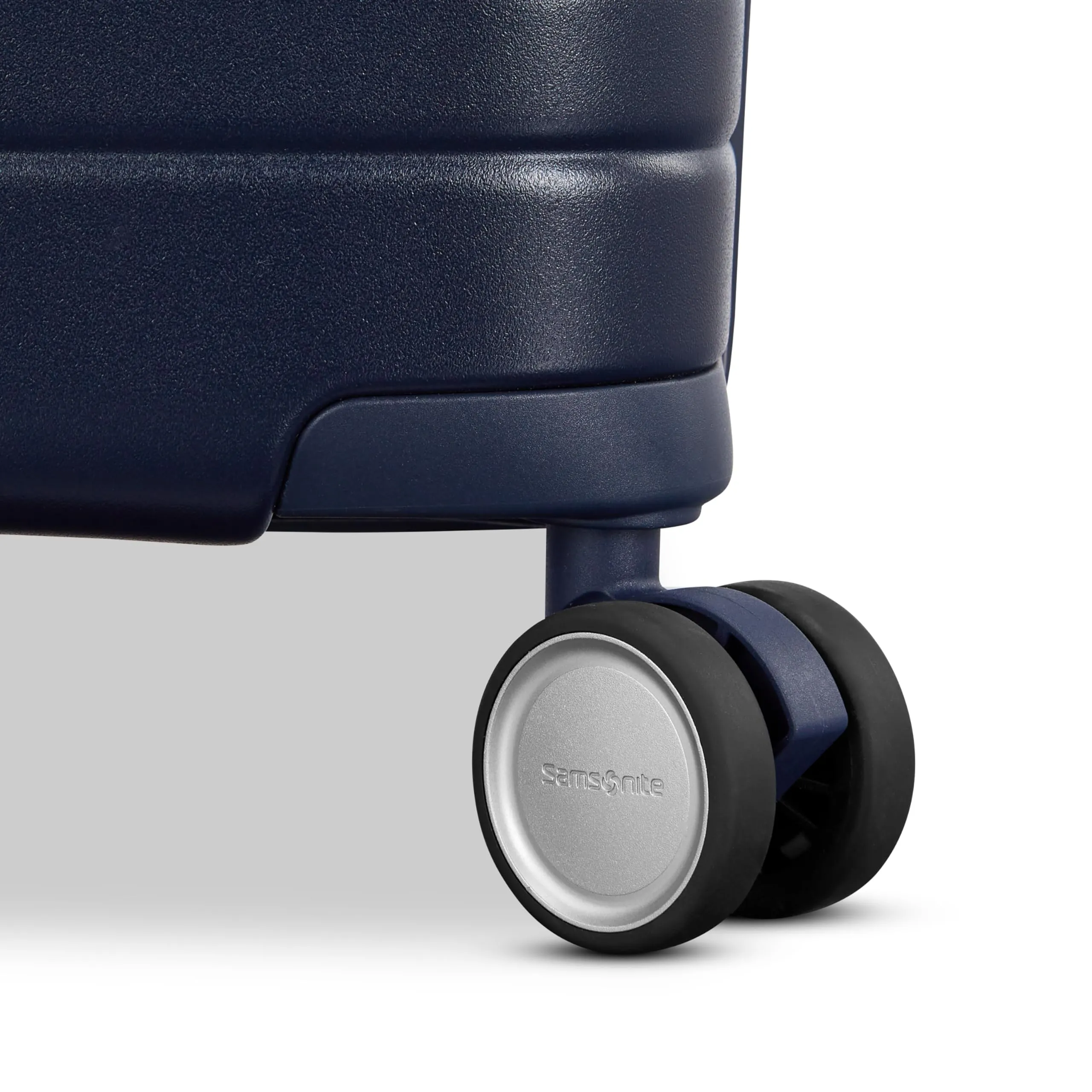 Samsonite Virtuosa Hardside Expandable Luggage with Spinner Wheels
