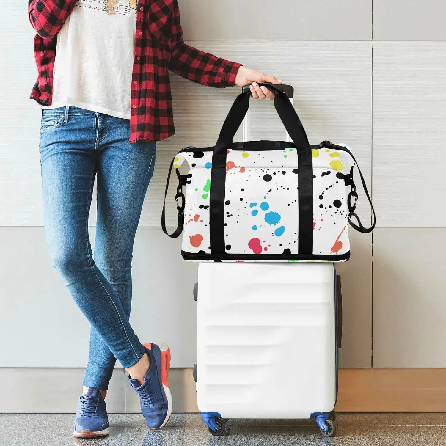 Seamless Colorful Ink Spray Brushes Dots Spots Stains on White Gym Duffel Bag, Polyester Travel Weekender Luggage Handbag with Waterproof Pocket for Wet Items, Unisex Foldable Tote for Sports