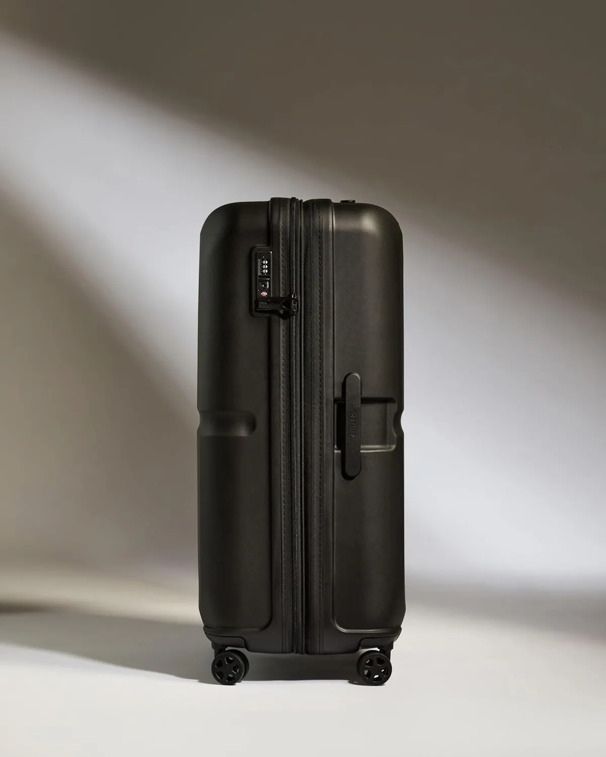 Single Stripe Hardside Luggage 32 Inch Large Suitcase - Durable, Lightweight & Expandable, 4 Spinner Wheels - Adjustable Handle, TSA Lock - Black