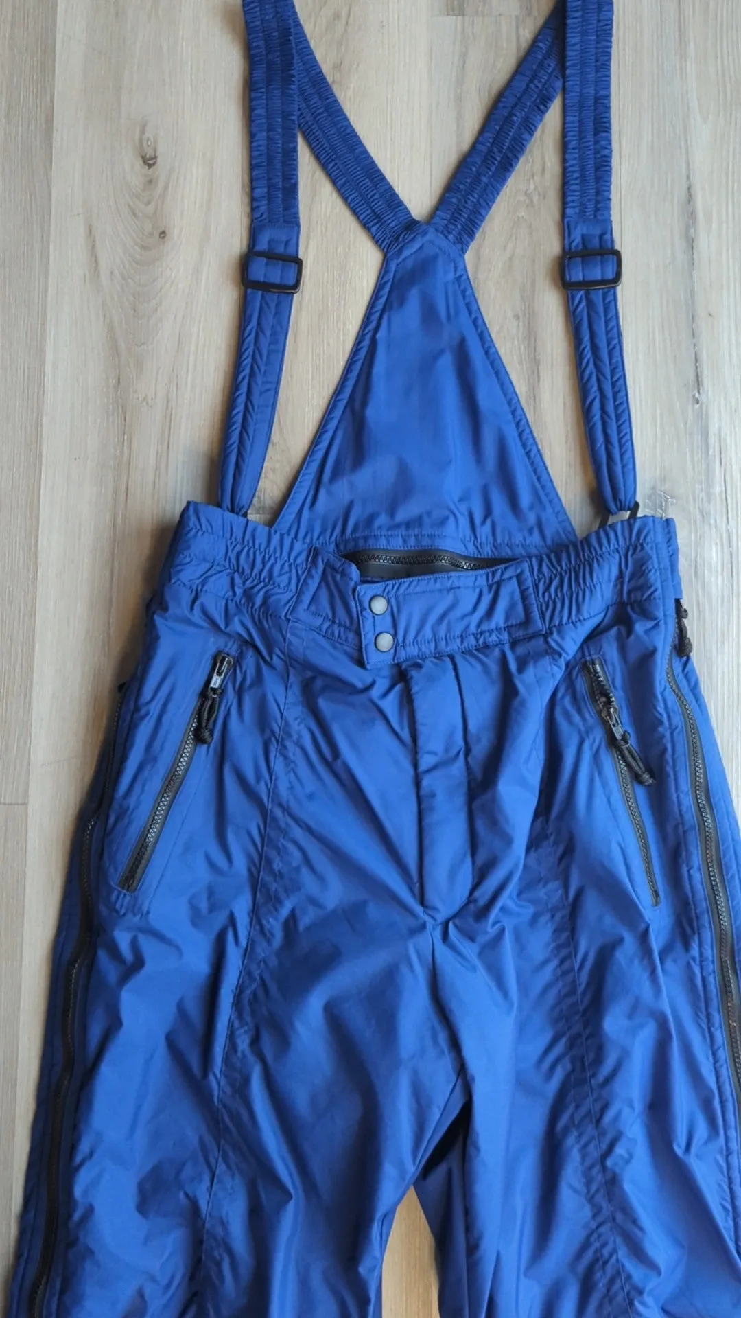 Skitique Vintage Ski/Snowboarding Pants - Detachable Suspenders