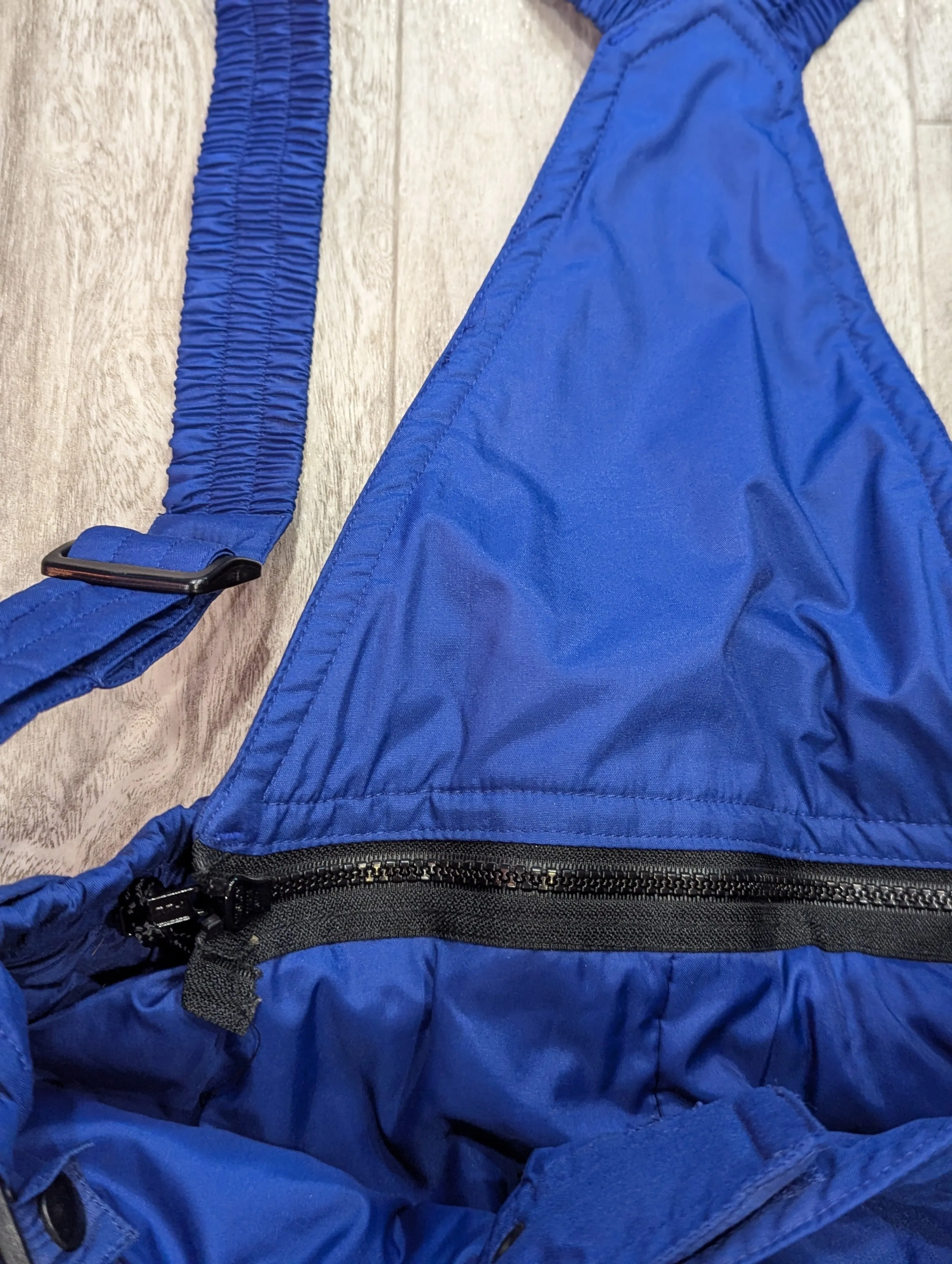 Skitique Vintage Ski/Snowboarding Pants - Detachable Suspenders