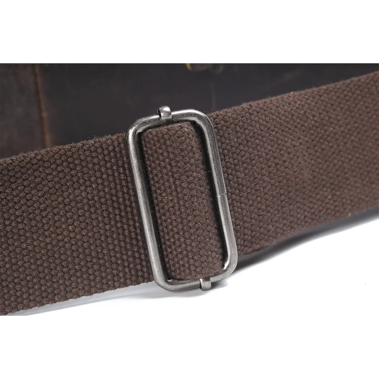 Travel in Style with the Qaanaq Canvas Duffle Bag