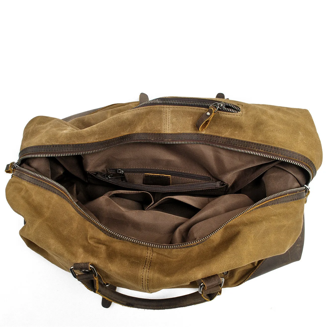 Travel in Style with the Qaanaq Canvas Duffle Bag