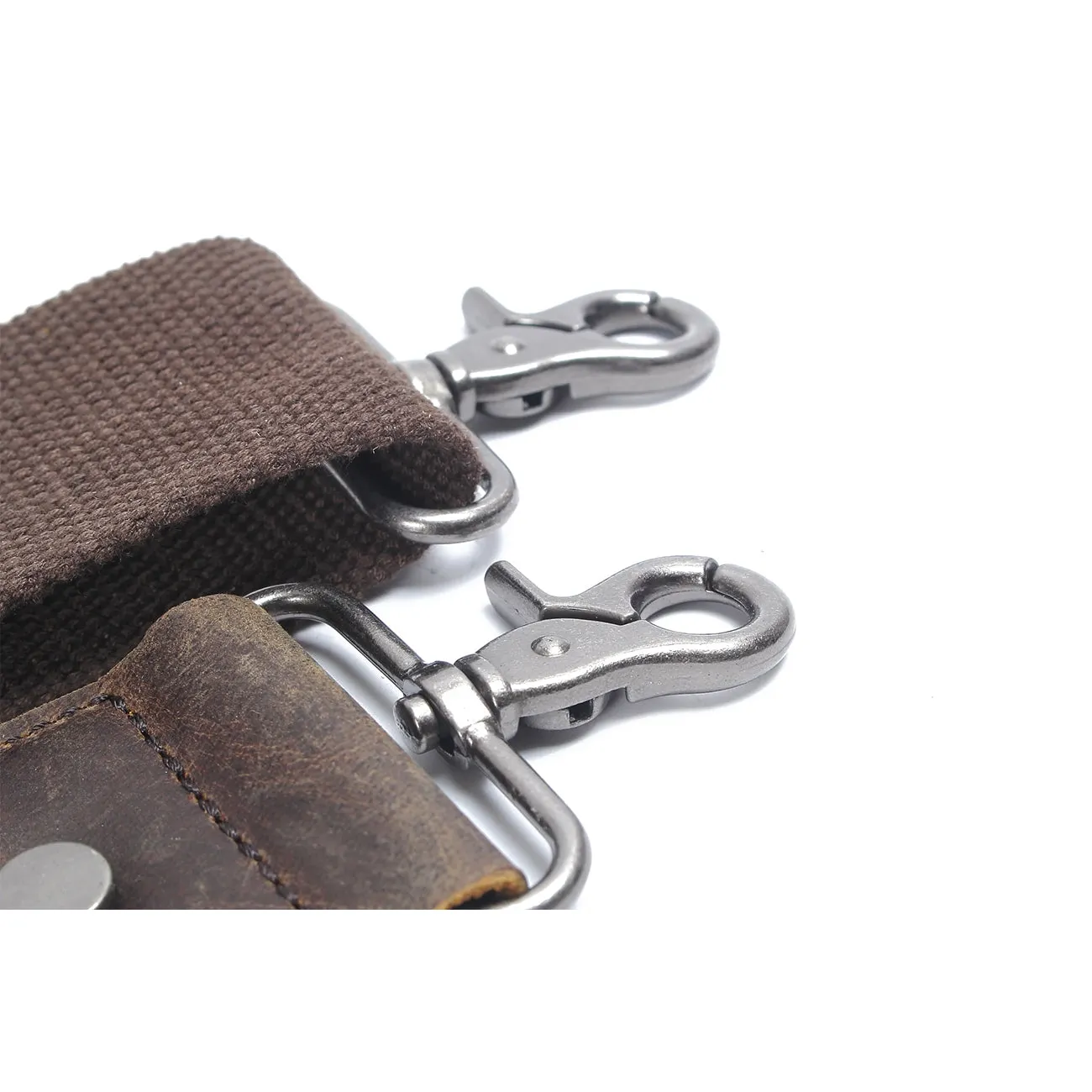 Travel in Style with the Qaanaq Canvas Duffle Bag