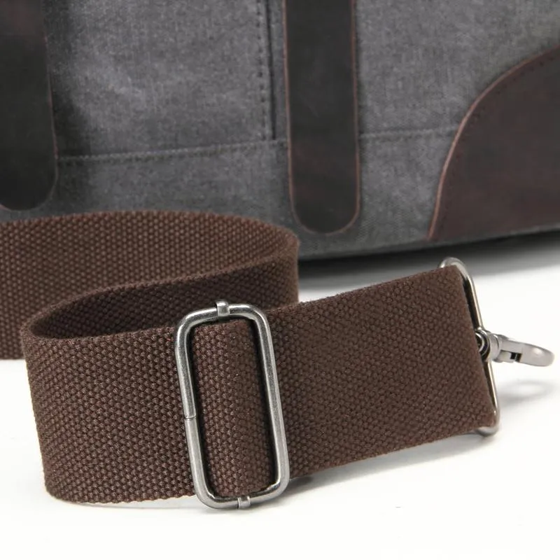 Vintage Canvas Overnight Bag: Stylish and Functional Travel Companion