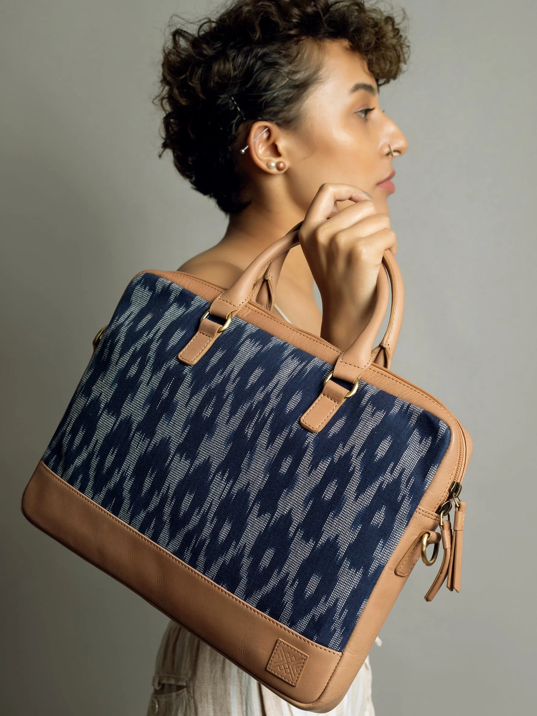 White Collar Hippie Laptop Bag (Navy Ikat)